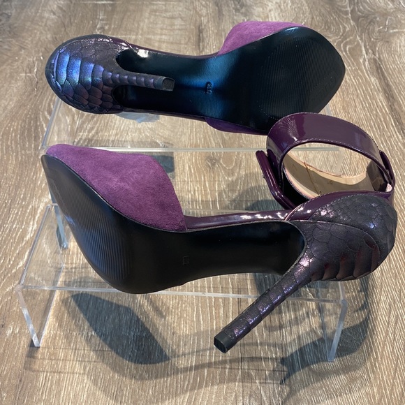 Guess Purple Multi peep toe ankle cuff sandals 4 1/2 heel. Leather/man made sole - Picture 4 of 8